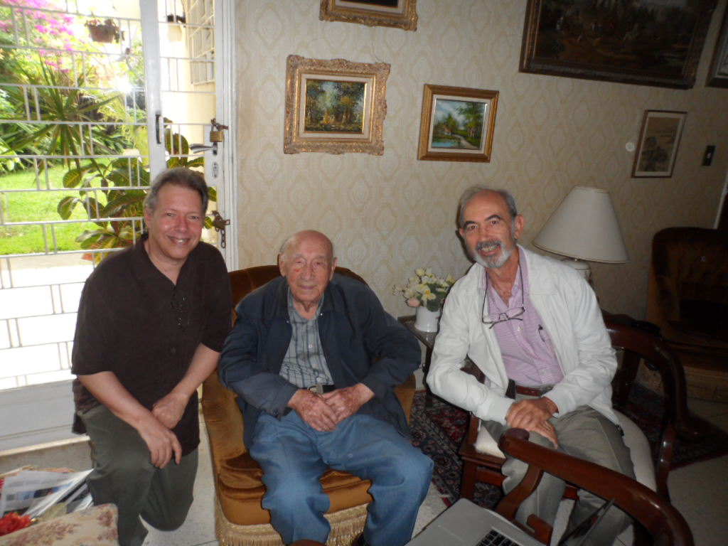 Desde la izquierda: José Alvarez-Cornett, Danil Toradse, y José Manuel Martinez. Foto tomada el 10 de julio del 2013.